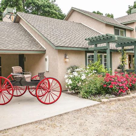 The Eden House Vineyard Hotel Templeton Bagian luar foto